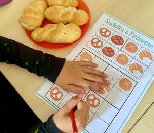 Škola za bukem (46)