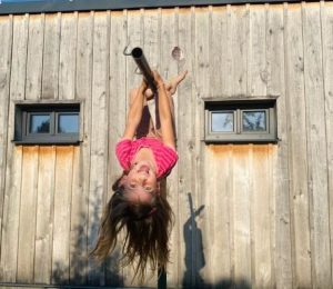 Škola za bukem (81)